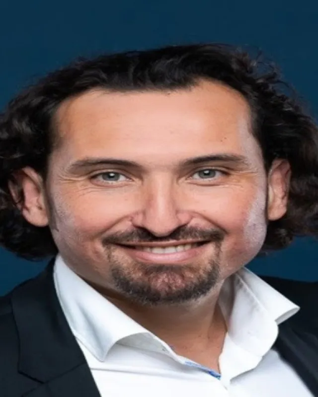 Portrait de Nadir Yacine